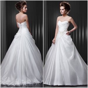Discontinued Enzoani Diamond White